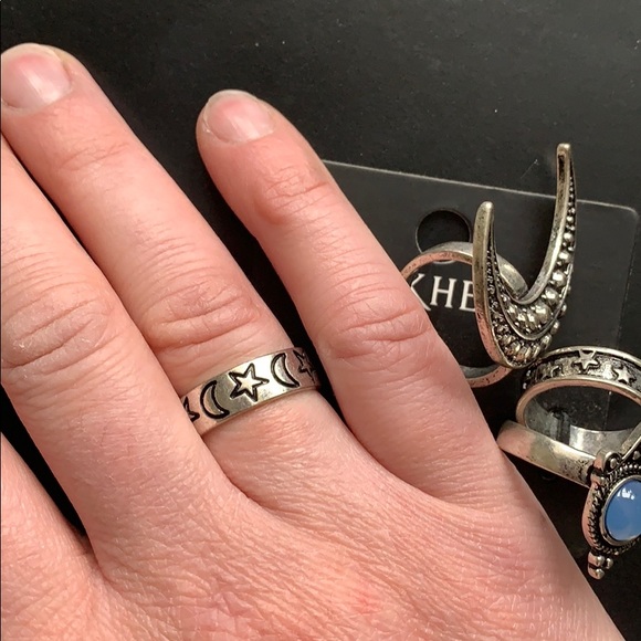 5 Rings- ⭐️ 🌙 - Picture 2 of 4